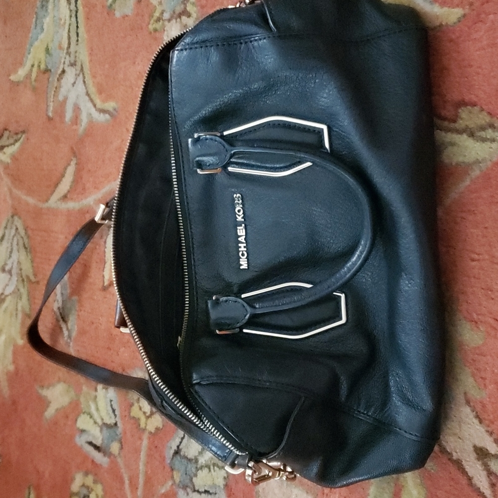 Michael Kors handbag - Picture 1 of 6
